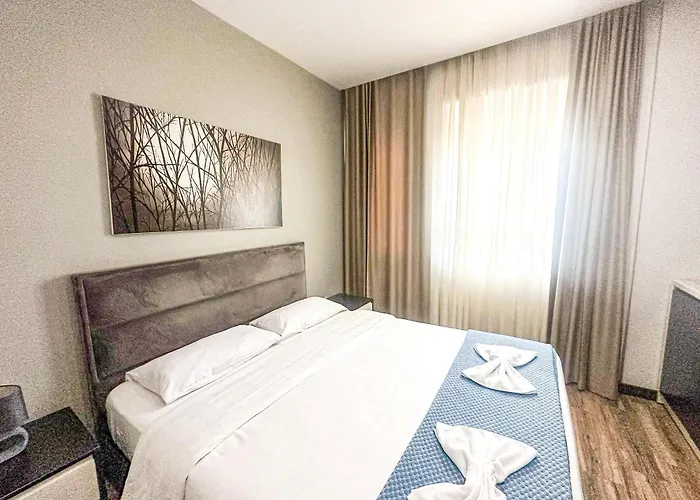 Old Bazaar 여관 티라나